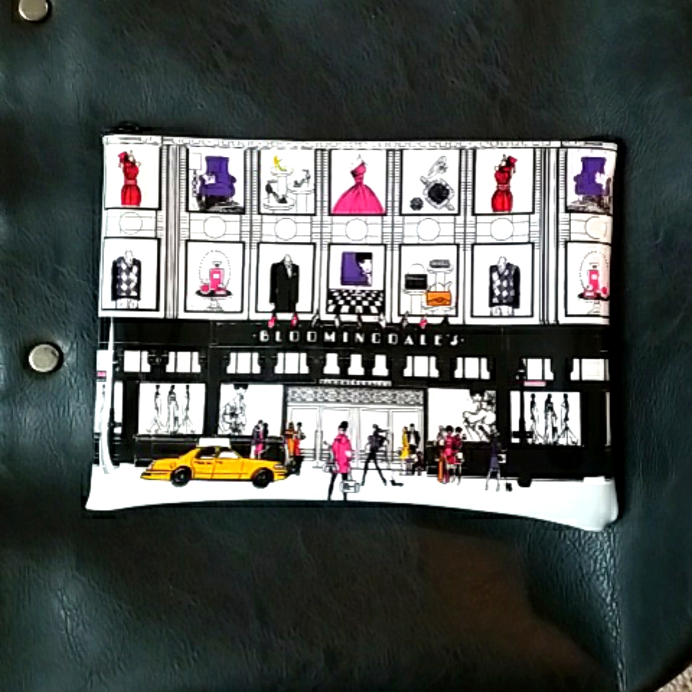 Cosmetic bag
